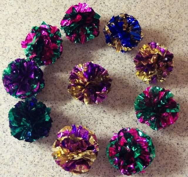 tinsel ball cat toy